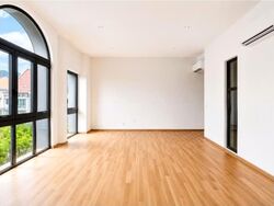 Cambridge Road (D8), Terrace #605899271
